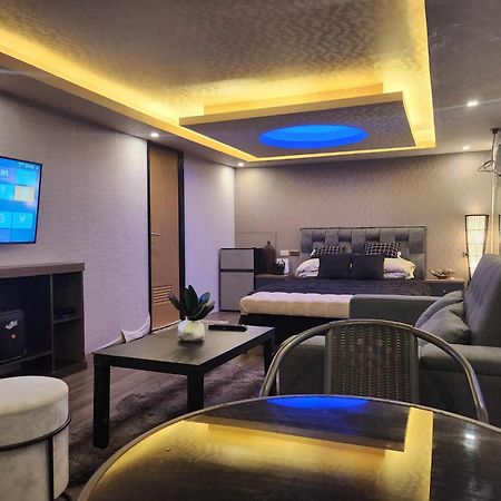 Avana Hills Boracay Liltime Deluxe Suite Balabag  ภายนอก รูปภาพ