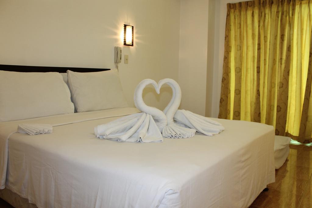 Avana Hills Boracay Liltime Deluxe Suite Balabag  ภายนอก รูปภาพ