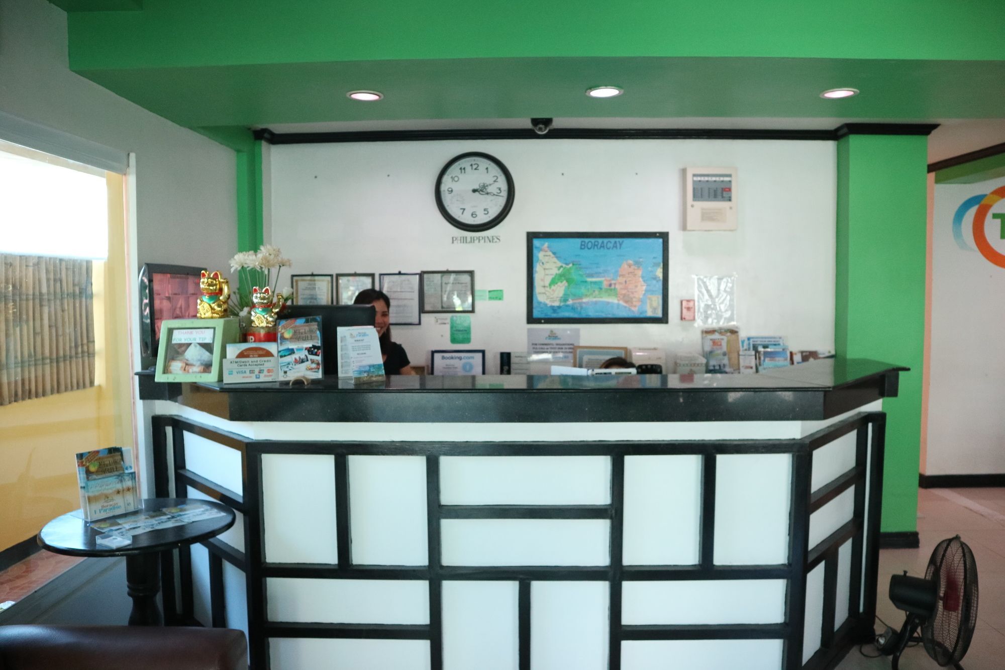 Avana Hills Boracay Liltime Deluxe Suite Balabag  ภายนอก รูปภาพ